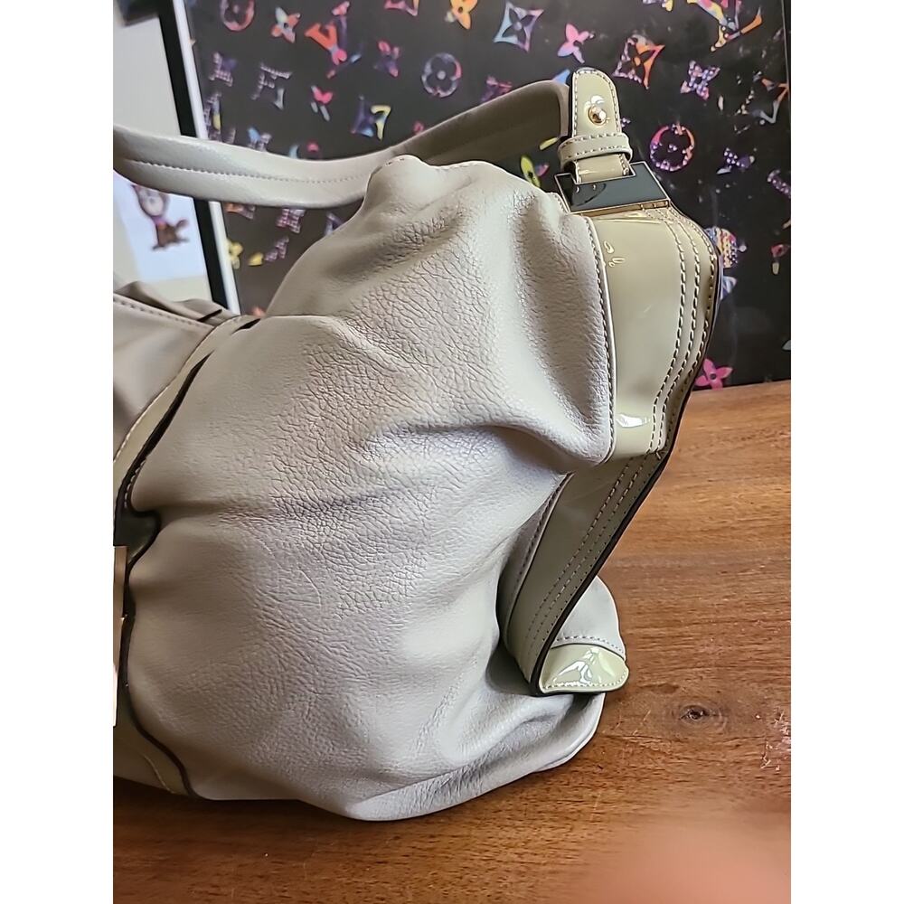 Gussaci Shoulder Handbag Gray Faux Leather - Picture 4 of 16